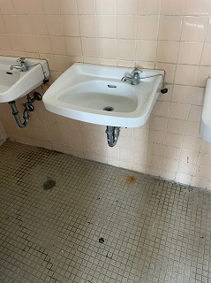 大阪府立高校　自動水栓改修工事　公共工事