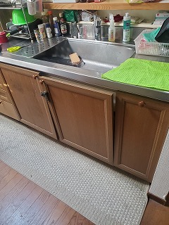 キッチン収納扉　修繕　豊中市戸建