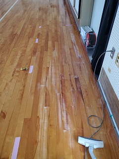 大阪府立支援学校　体育館床補修工事