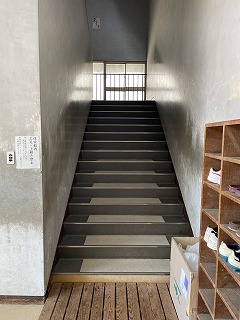 大阪府立高校　手摺取付工事　公共工事