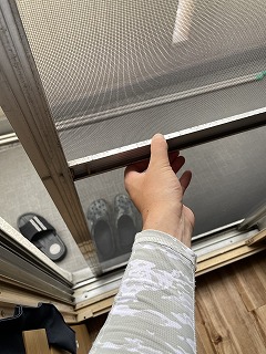 網戸　ガタツキ　開閉改善　高さ調整　大阪市北区　シャトー西梅田マンション