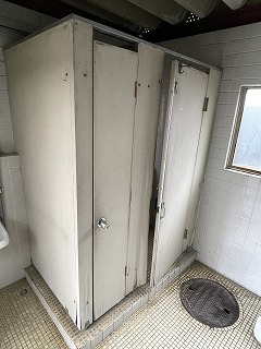 大阪府立支援学校　トイレ改修工事　公共工事