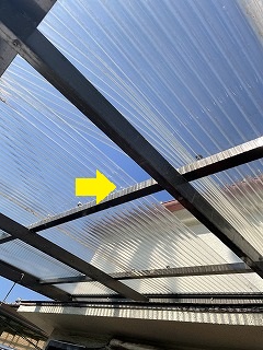 ベランダ屋根　波板　修繕工事　豊中市　戸建て