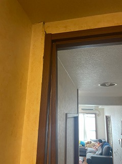 建具　戸当り　外れ　大阪市淀川区　ファミール北大阪パークサイド